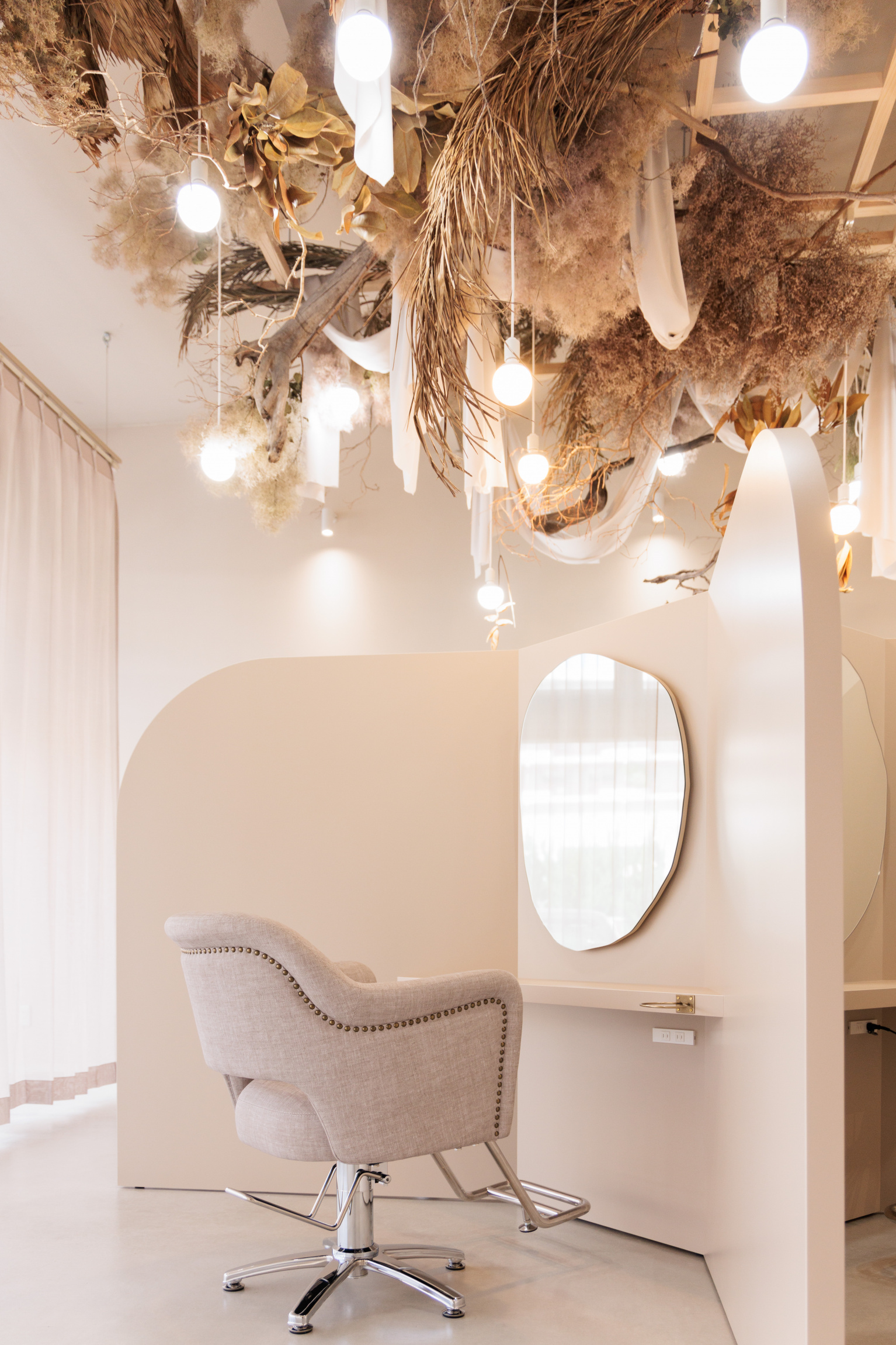 岡山の美容室Mint leafでブリーチ・ハイライト後の髪を髪質改善でケアした仕上がり