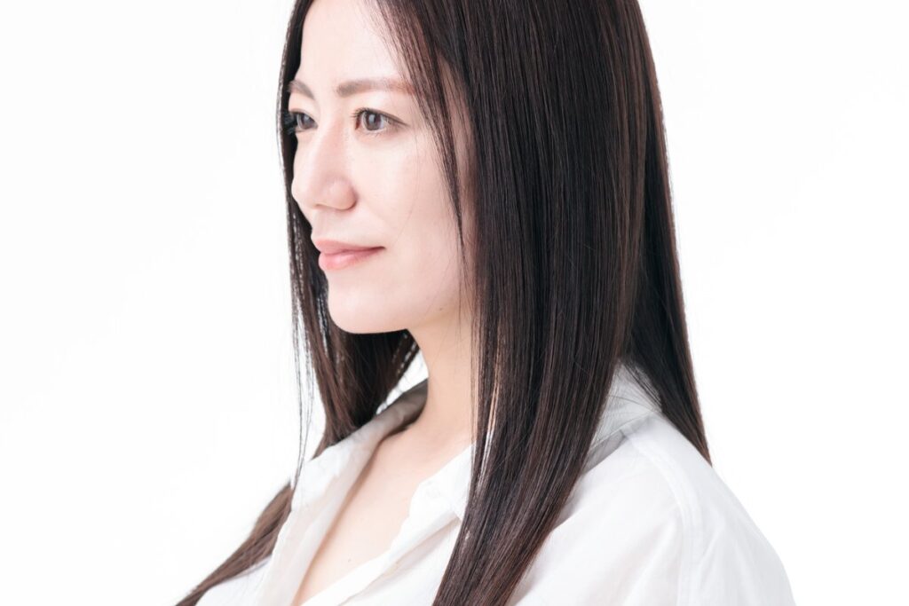 岡山の美容室Mint leafの髪質改善カラーエステで仕上げたツヤのある髪色